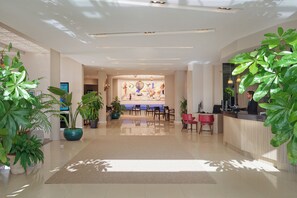 Reception - H10 White Suites (Yaiza)