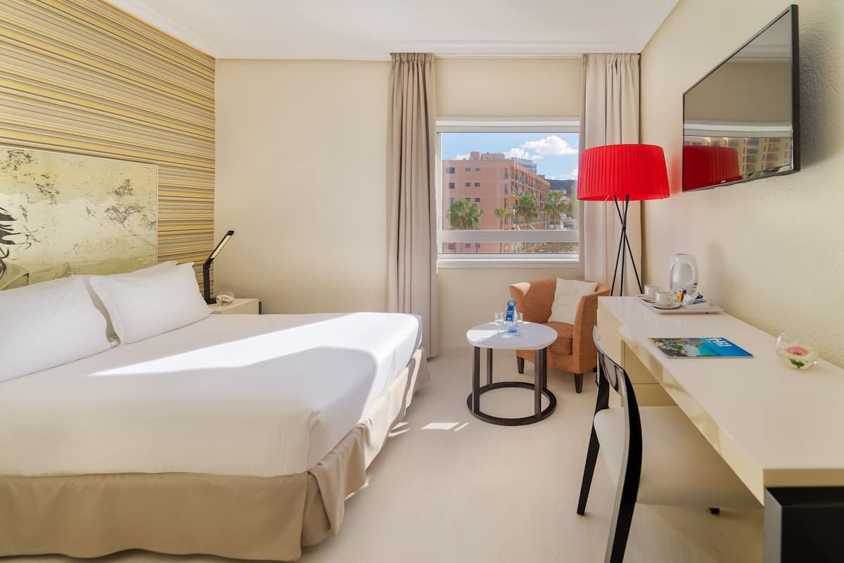 Minibar, Wi-Fi gratuit, draps fournis
