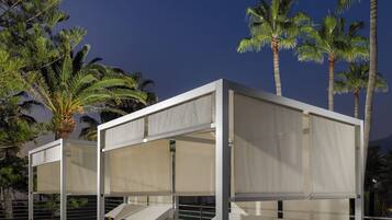 Sundeck