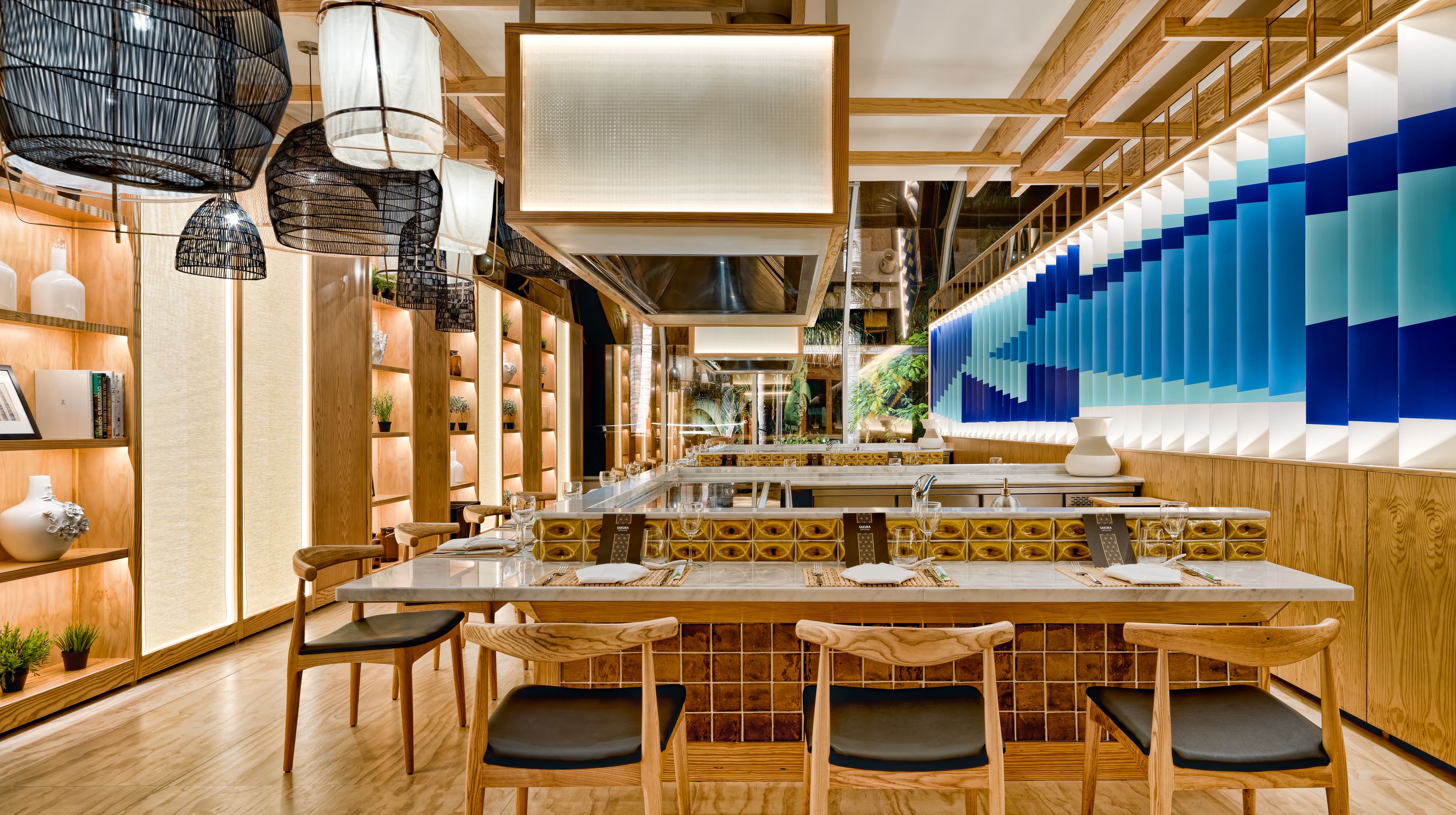 3 restaurants, breakfast, lunch, dinner served; local cuisine 