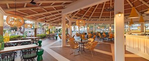 3 restaurants, breakfast, lunch, dinner served; local cuisine 