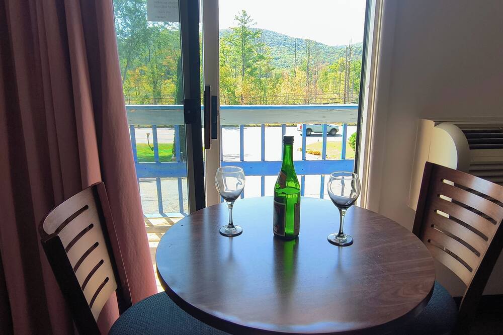 Econo Lodge Lee - Great Barrington