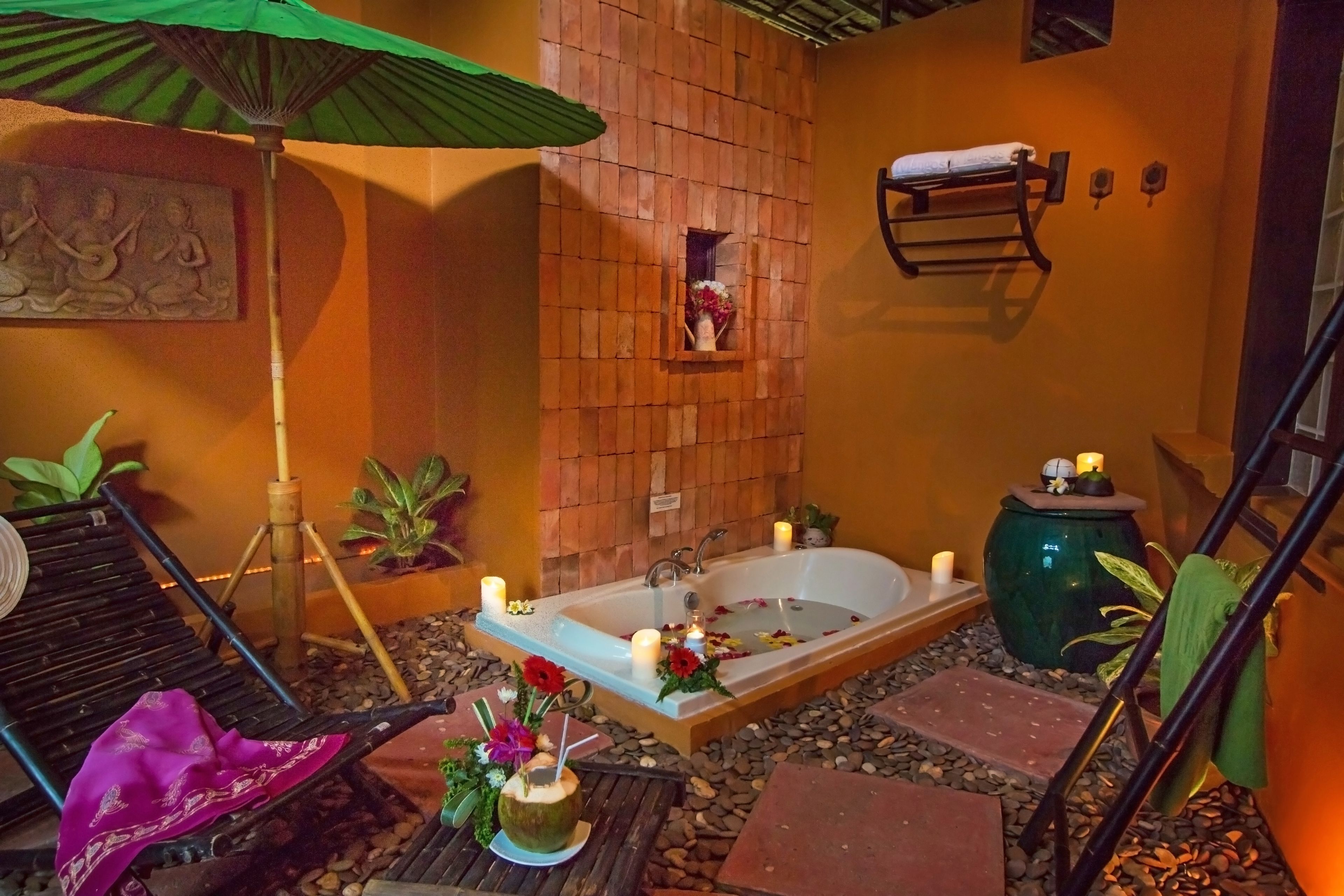 royal jacuzzi villa garden  | jetted bathtub