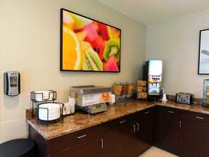 Café da manhã continental grátis todos os dias