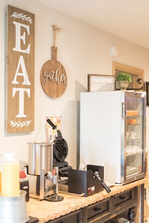 Free daily on-the-go breakfast