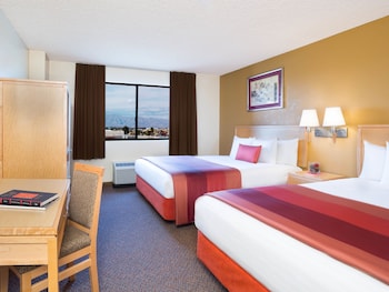 Klondike Standard Room | In-room safe, desk, blackout drapes, iron/ironing board at Arizona Charlies Decatur