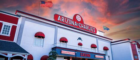 Façade de l’hébergement - soirée/nuit