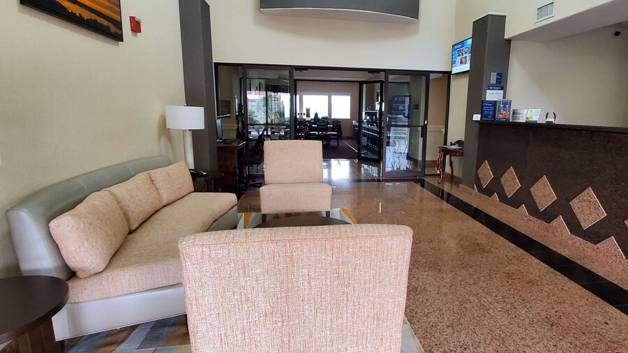 Best Western Executive Inn & Suites