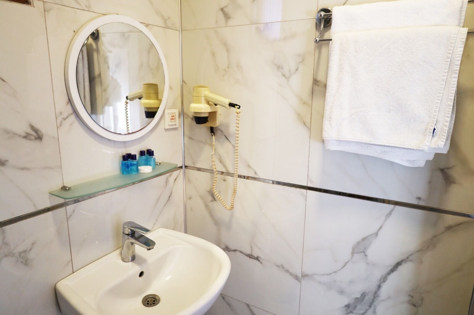 Photo - Bakirkoy Tashan Business & Airport Hotel