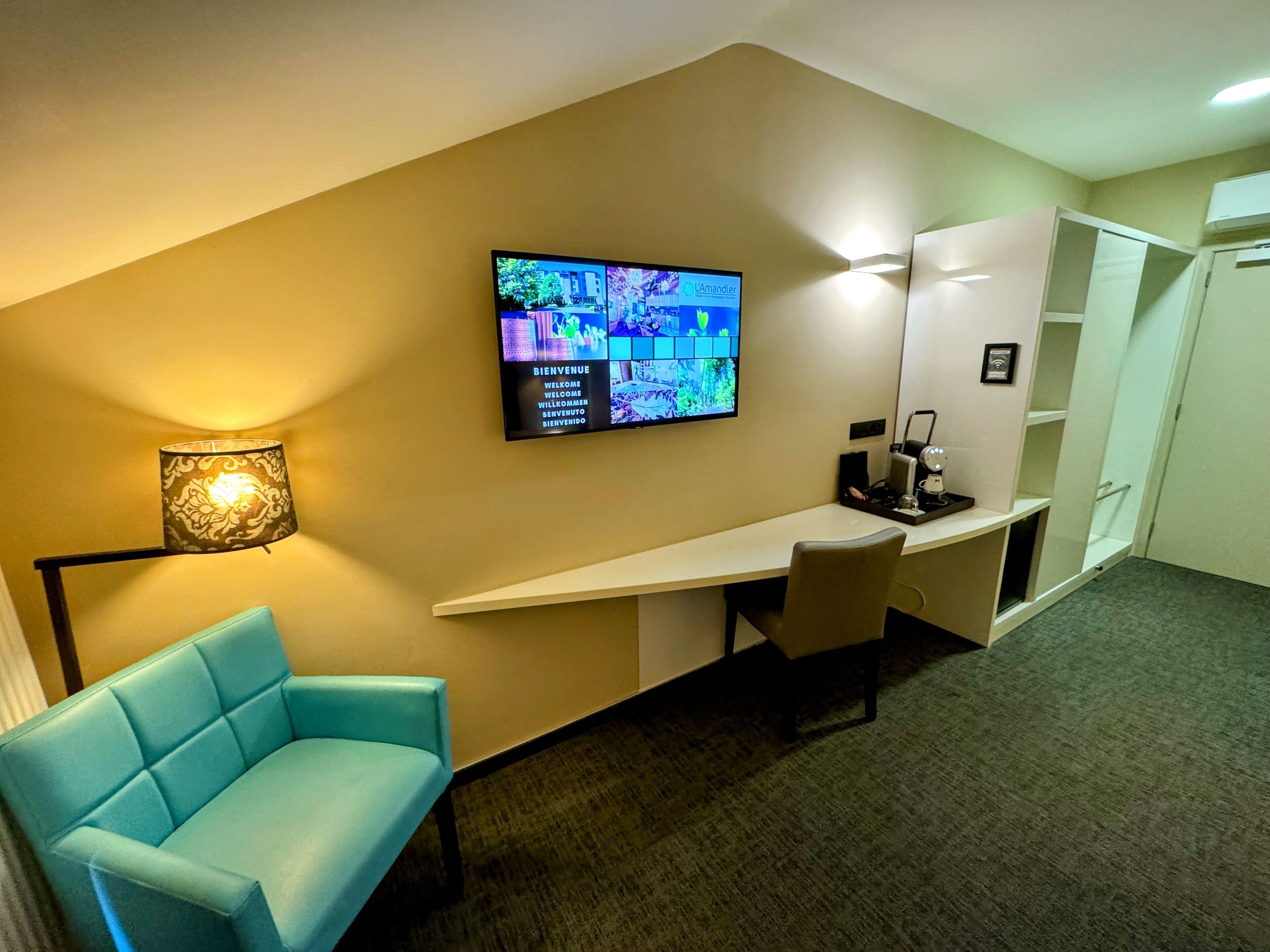 1 bedroom, premium bedding, pillow-top beds, minibar