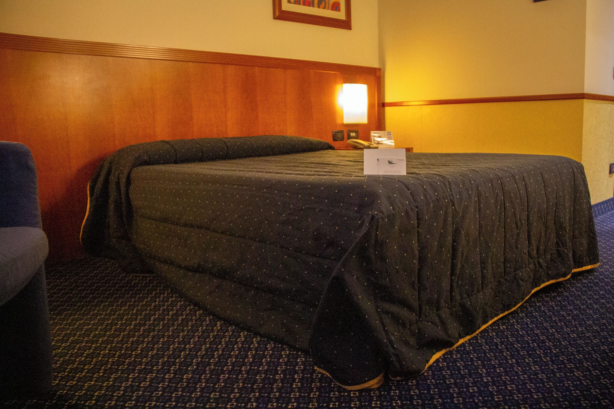 Classic Double Room | Bathroom | Shower, free toiletries, hair dryer, bidet