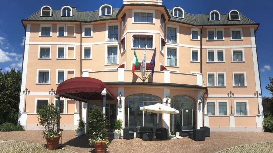 Green Hotel
