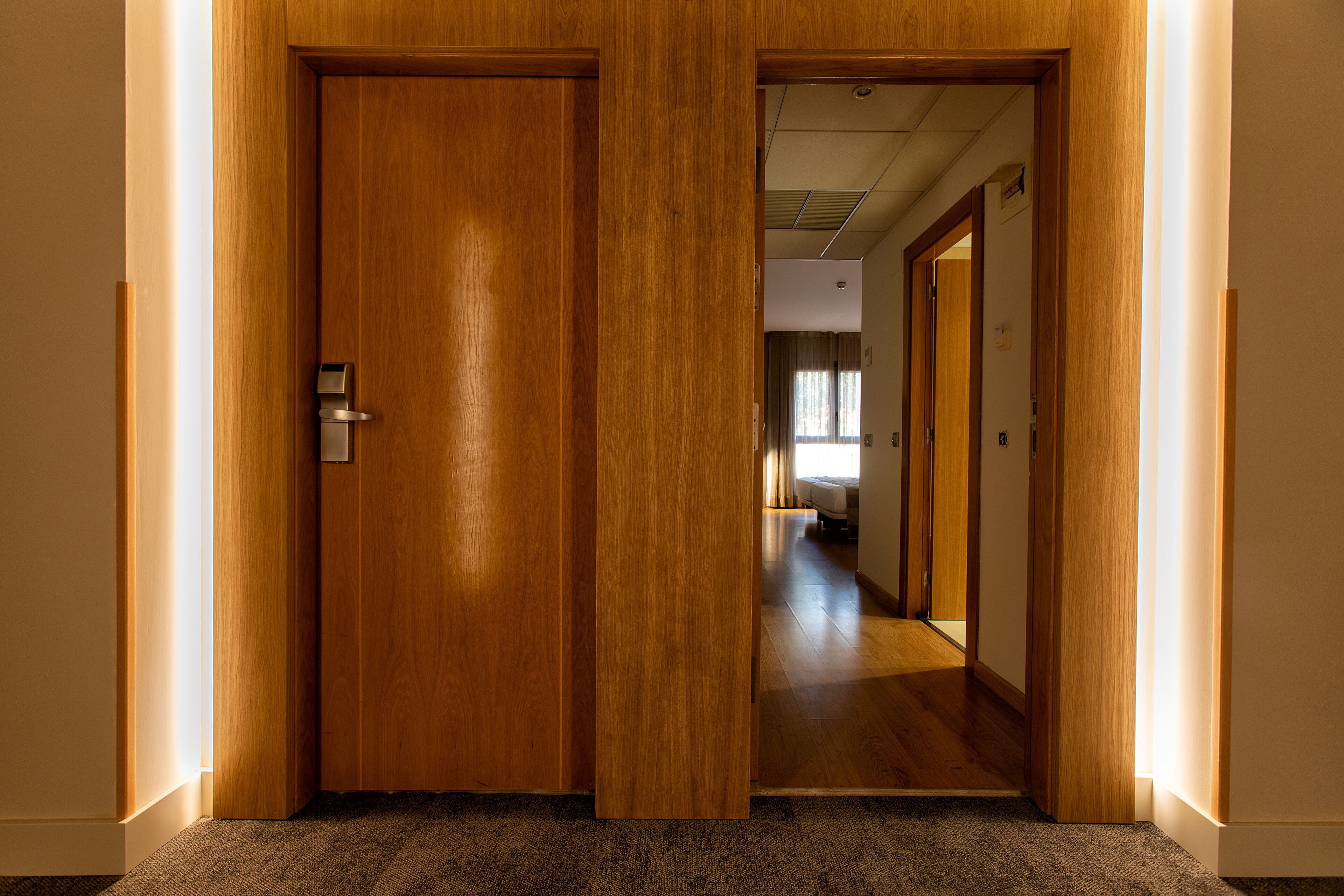 minibar, in-room safe, desk, soundproofing