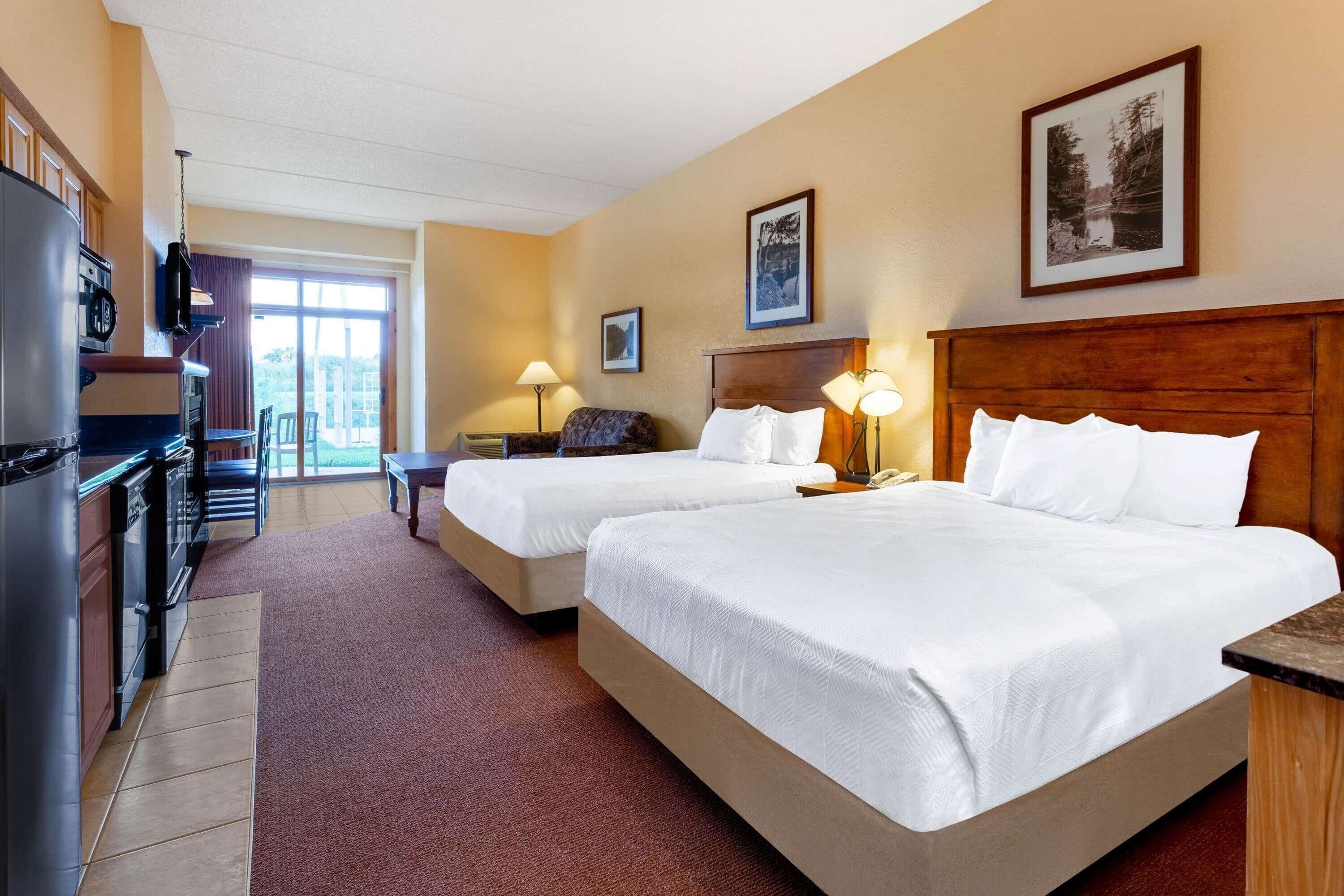 Laptop workspace, iron/ironing board, free WiFi, bed sheets