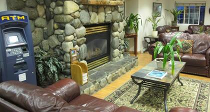 Microtel Inn & Suites by Wyndham Eagle River/Anchorage Area