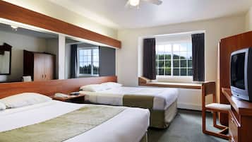 Individually furnished, desk, iron/ironing board, free WiFi