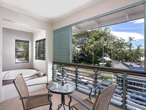 Miscellaneous - Mantra In The Village (Port Douglas)