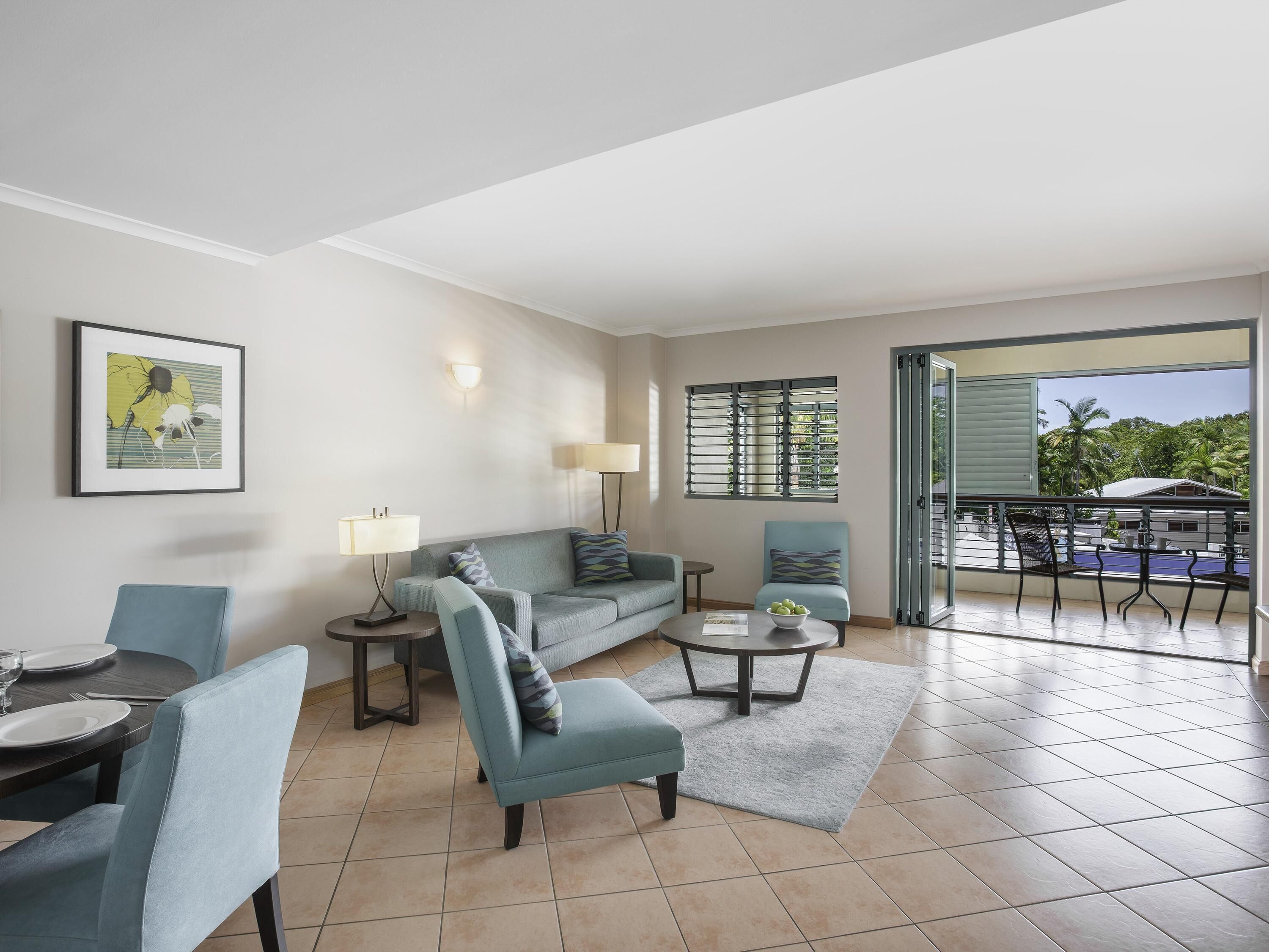 Iron/ironing board, rollaway beds, WiFi, bed sheets