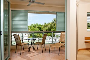 One Bedroom Spa Suite | Iron/ironing board, rollaway beds, WiFi, bed sheets