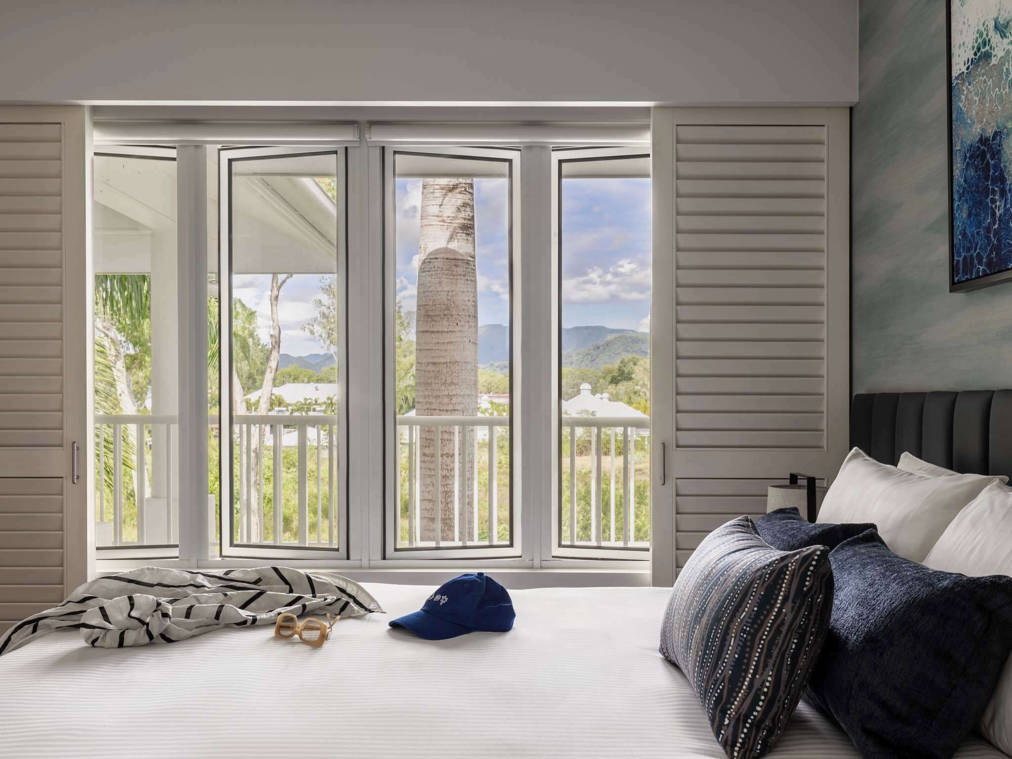 Cobertura, 2 quartos | Frigobar, cofres nos quartos, ferros/tábuas de passar roupa