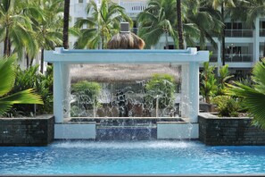 3 piscinas externas, espreguiçadeiras