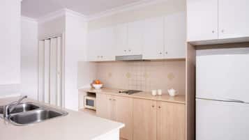 Suite - 2 soveværelser | Pengeskab på værelset, strygejern/strygebræt