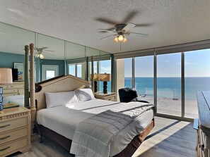 Condo, varias camas, balcón, vista al océano (T1 506 - No Pets) | 2 habitaciones, decoración personalizada y muebles diferentes 