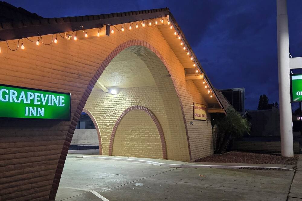 Grapevine Inn