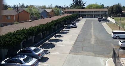 El Rancho Motel