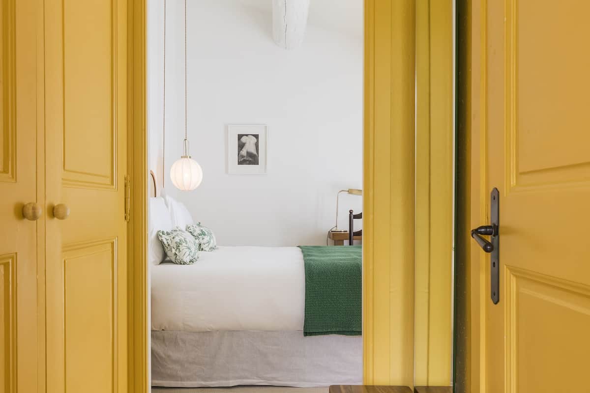 room, terrace | premium bedding, select comfort beds, minibar, in-room safe