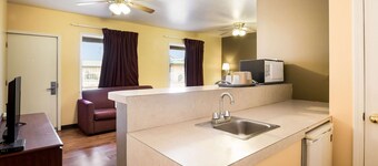 Econo Lodge Bartlesville Hwy 75