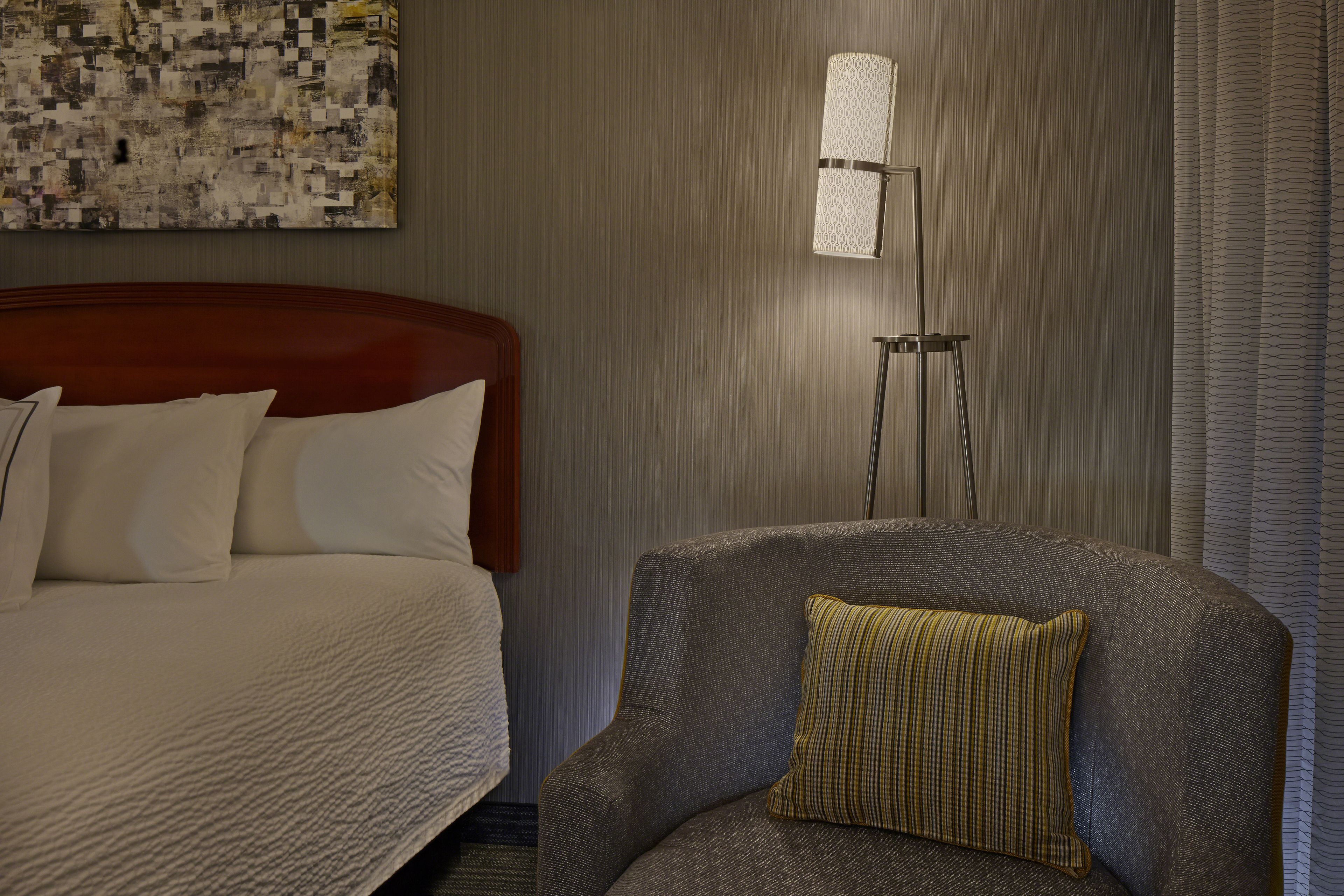 hypo-allergenic bedding, in-room safe, desk, laptop workspace