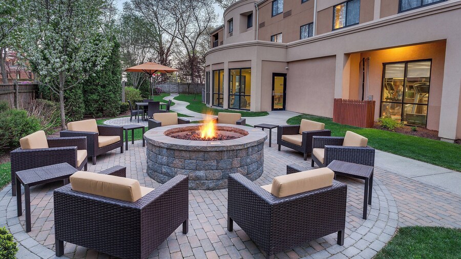 Courtyard by Marriott Providence Warwick