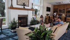 Lobby - Lake Blackshear Resort & Golf Club (Cordele)