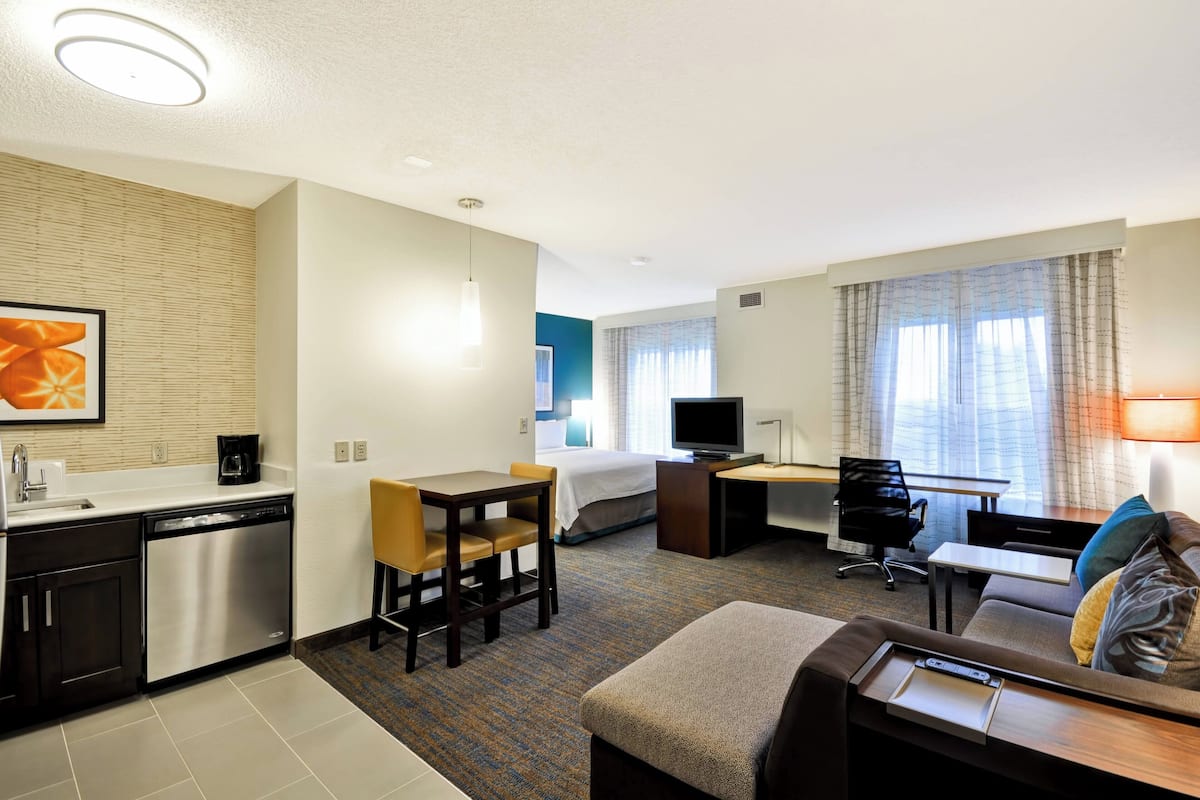 1 bedroom, premium bedding, desk, blackout drapes