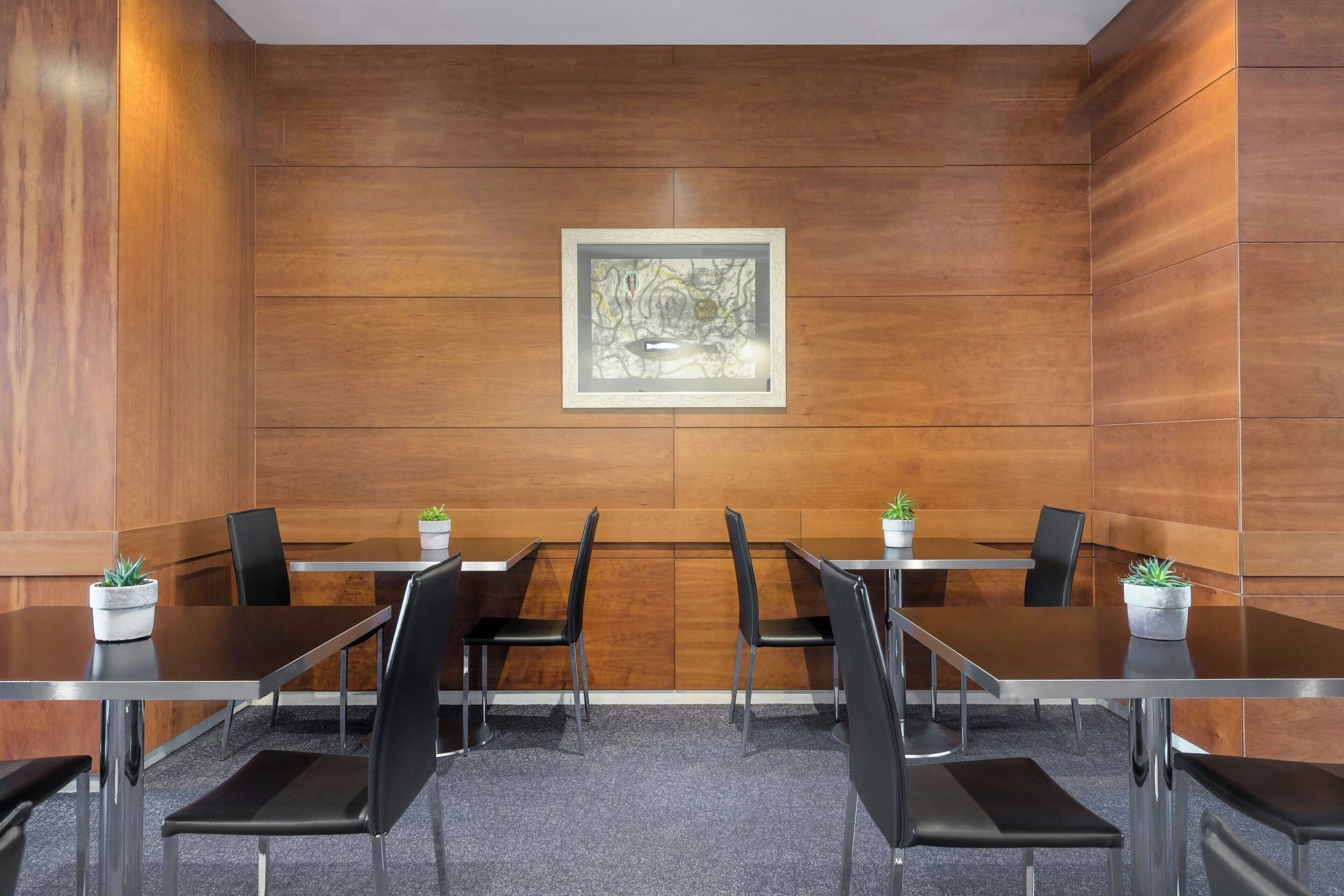 serves breakfast and dinner