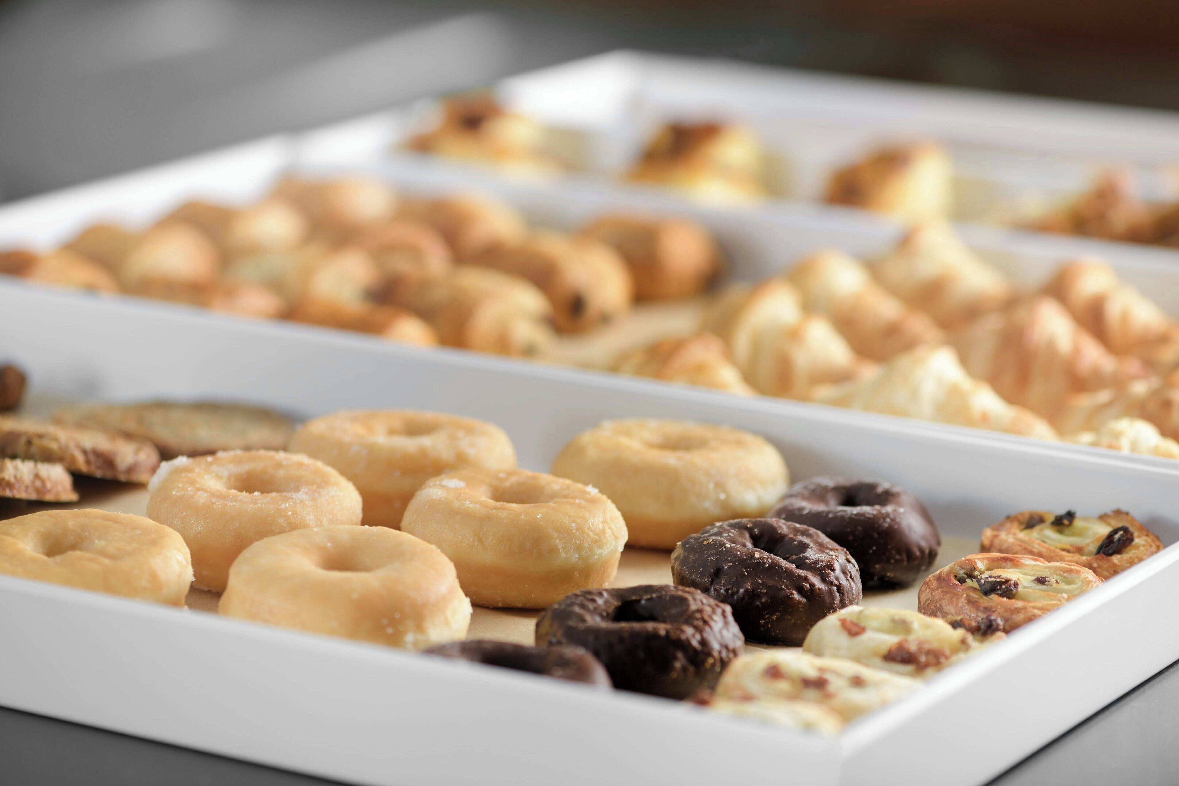 buffet breakfast on weekends (eur 15.40 per person)