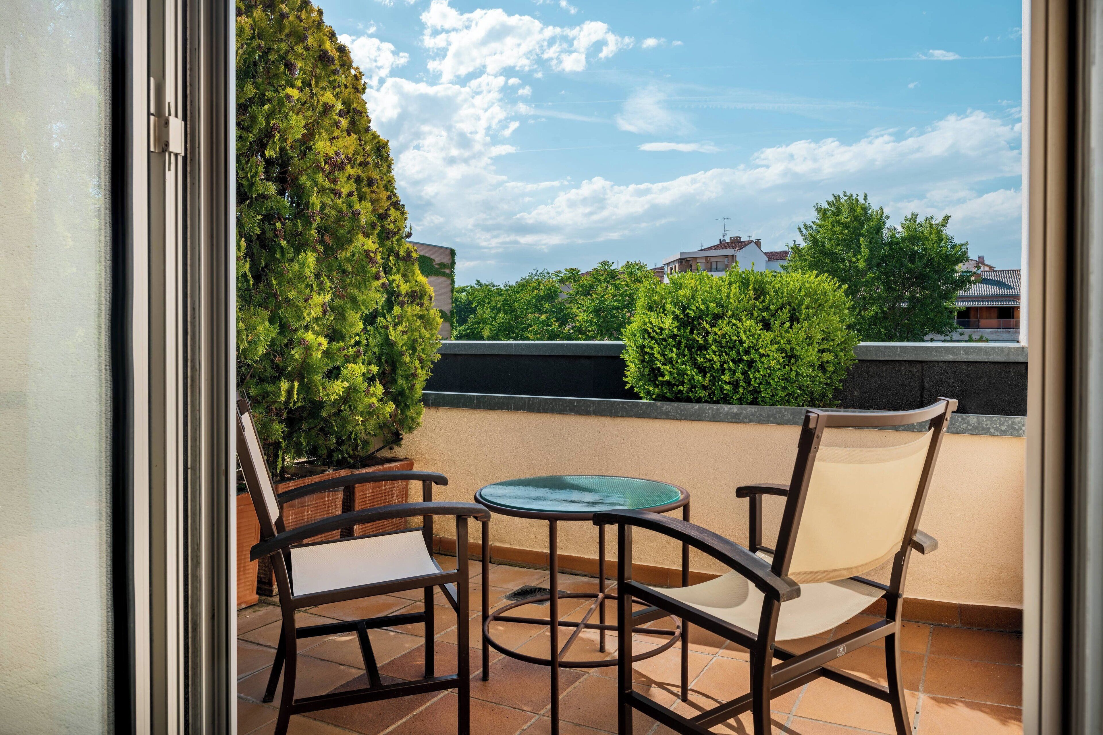 minibar, in-room safe, desk, soundproofing