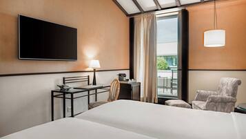 Chambre Supérieure, 2 lits une place | Minibar, coffres-forts dans les chambres, bureau, chambres insonorisées