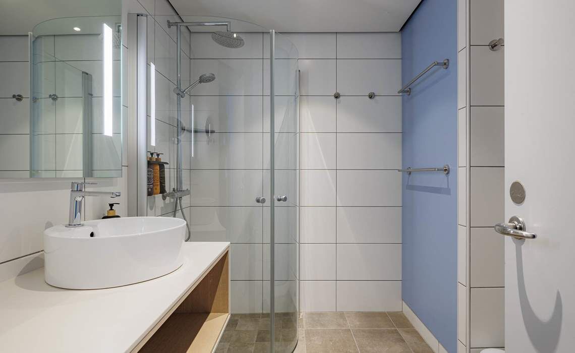 double room, city view | bathroom | shower, free toiletries, hair dryer, bathrobes