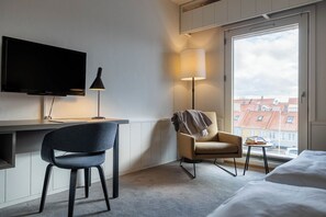 Double Room, City View | Desk, free WiFi, bed sheets - Griffen Spahotel (Ronne)