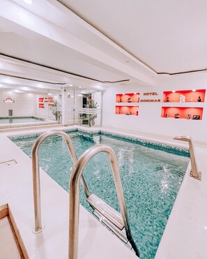 Indoor pool - Hotel Romimar (Punta del Este)