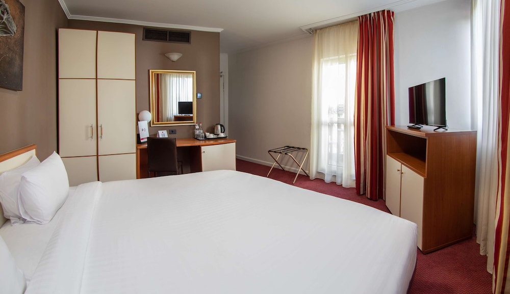 Best Western Plus Congress Hotel by null