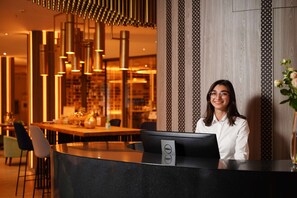 Quầy tiếp tân