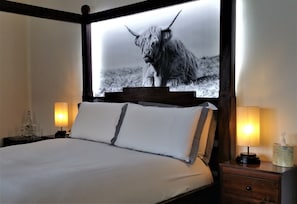Chambre Romantique, 1 grand lit, vue lac | Literie de qualité supérieure, couette en duvet d'oie