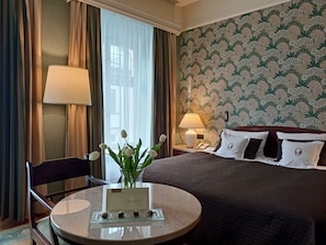 Classic Double Room | Hypo-allergenic bedding, minibar, in-room safe, individually decorated