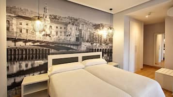 In-room safe, desk, laptop workspace, soundproofing