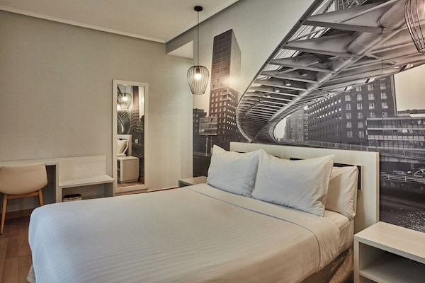 In-room safe, desk, laptop workspace, soundproofing