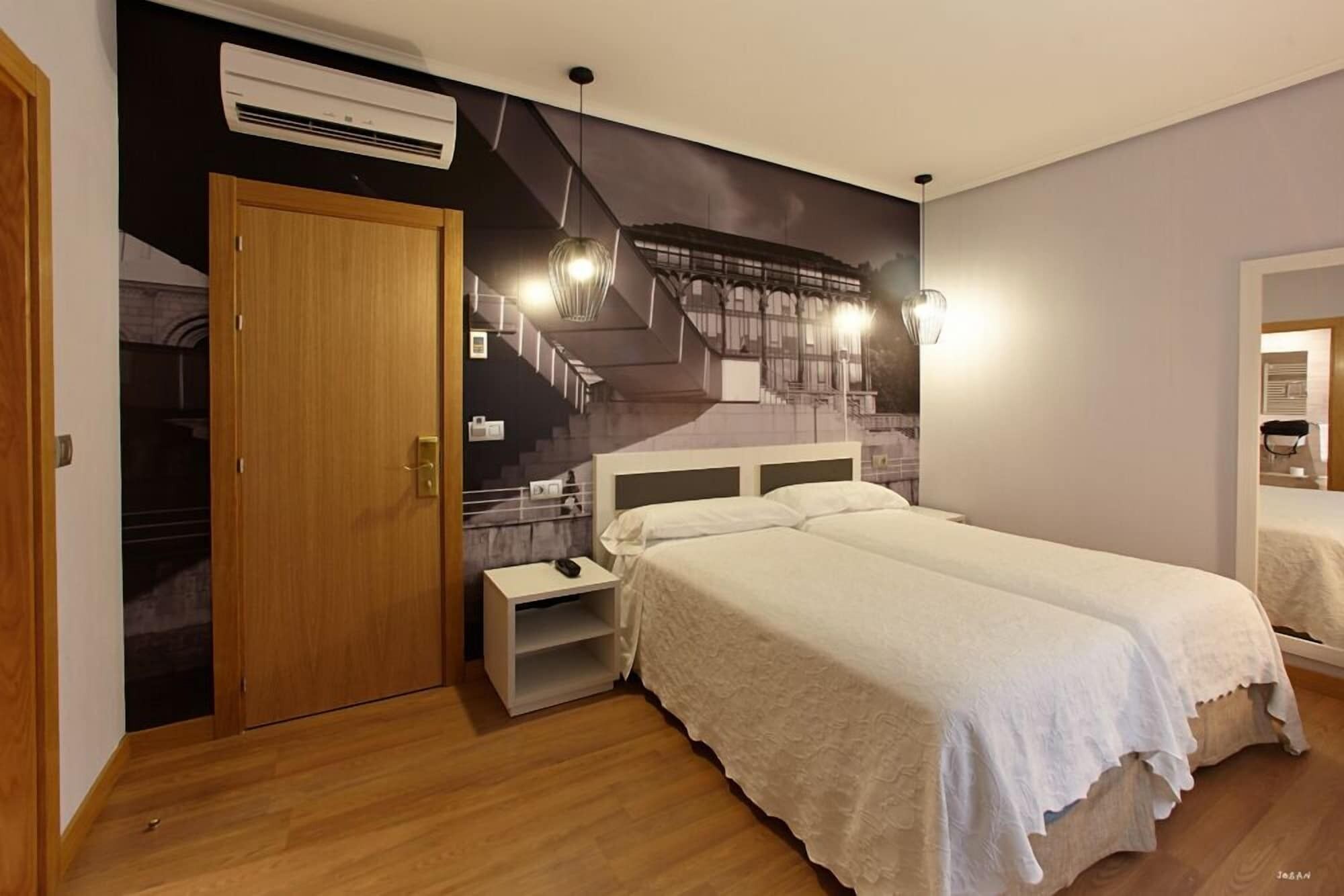 Photo - Hotel Silken Sirimiri