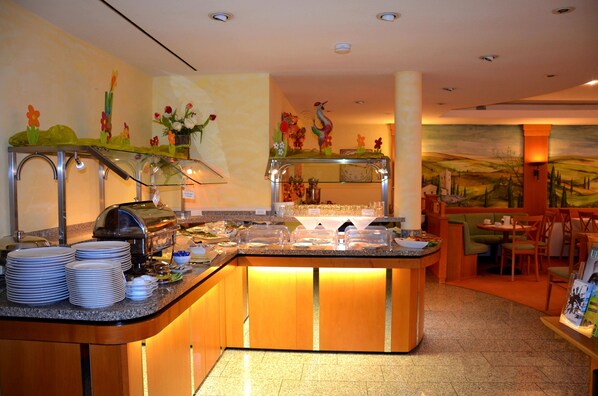 Daily buffet breakfast (EUR 5 per person)